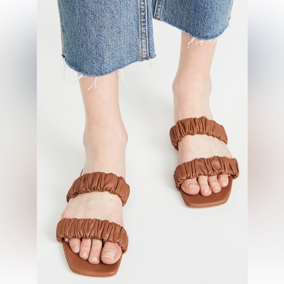 STAUD Maya Ruched Sandals - Picture 2 of 11